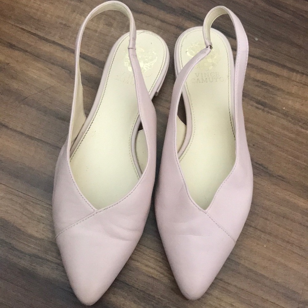 Vince Camuto nude flats
